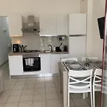La Jolla Apartment *